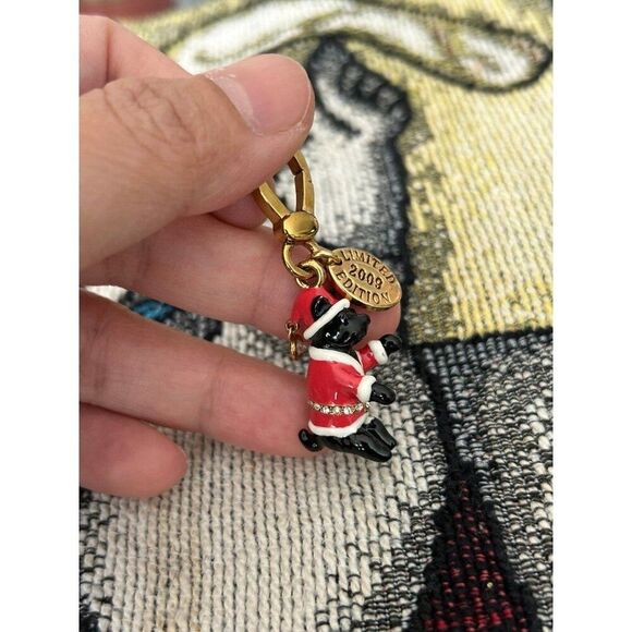 Limited Edition 2009 Juicy Couture Yorkie Santa Charm - Picture 6 of 6